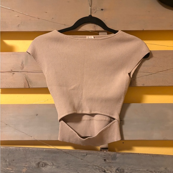 Aritzia~ Wilfred cut out tan top| XSmall - Picture 2 of 4